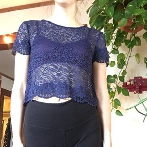 🌏Victoria’s Secret lace crop top